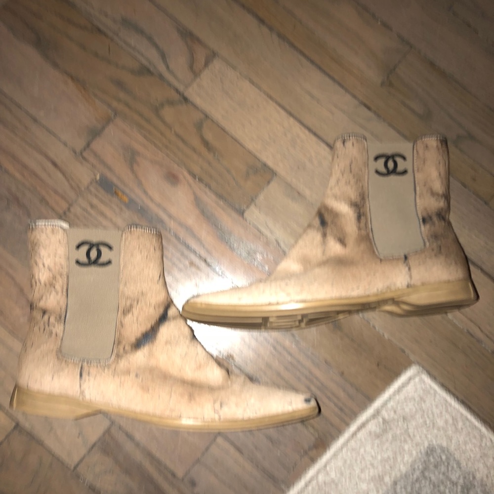 Chanel calf boots - Picture 3 of 6